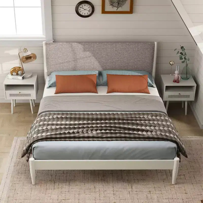 Roundhill Furniture Feeney 3-delige slaapkamermeubelset, bed met platform en twee nachtkastjes, crèmewit, queensize