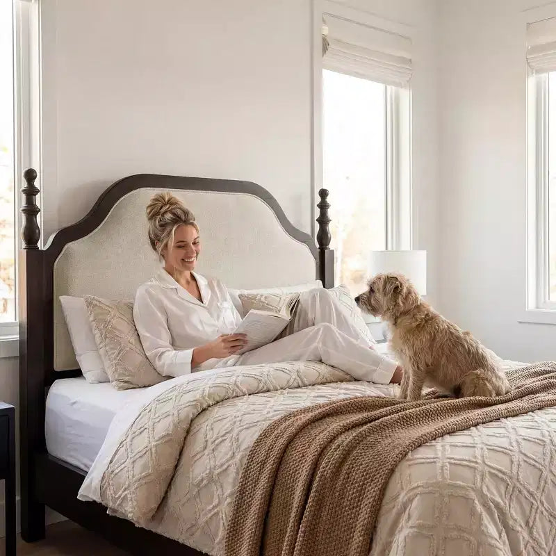 Slaapkamerset in queensize formaat - bedframe van massief hout van 85 met gestoffeerd hoofdbord en 2 nachtkastjes, geen boxspring nodig, voor de slaapkamer - Morden Fort