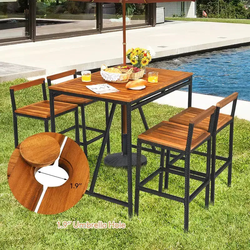 Ensemble de table haute et tabourets de jardin en rotin 5 pièces Costway, plateau en bois d’acacia avec trou pour parasol