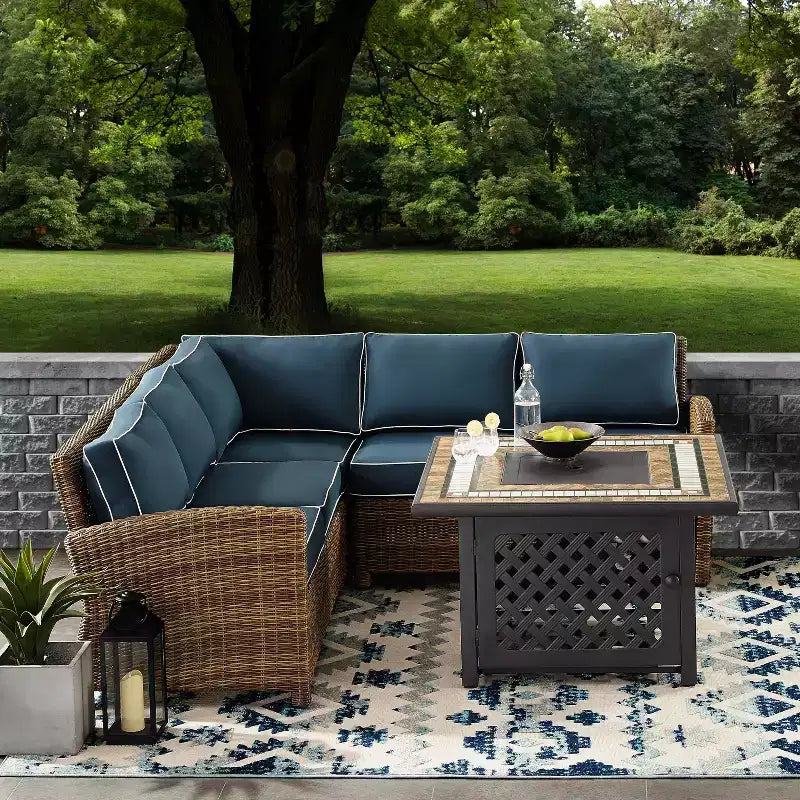 Bradenton 4-delige loungeset van wicker voor buiten met vuurtafel - Crosley