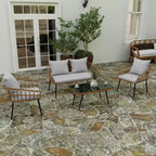 Merrick Lane vierdelige boho-patiomeubelset van natuurlijk rotan touw met open vlechtwerk voor binnen en buiten, met twee stoelen, een tweezitsbank en een tafel met kussens